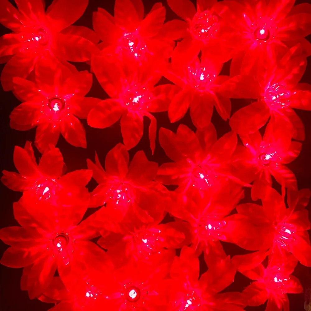Vintage Christmas poinsettia lights NOMA silk 20 light Set
